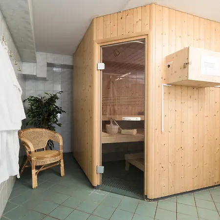 Appartementhaus Binzer Sterne 16 *